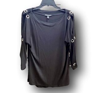 Cable & Gauge Boatneck Cold Shoulder w/ Grommets